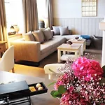 Private Nature Luxury Station touristique