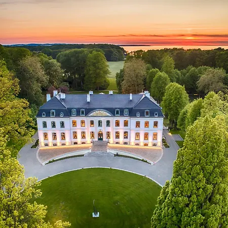 Resort Private Nature Luxury Weissenhaus