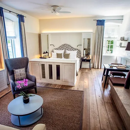 Üdülőközpont Private Nature Luxury 5*
