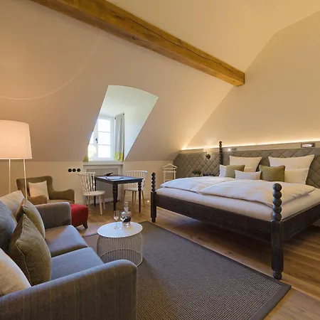 Private Nature Luxury