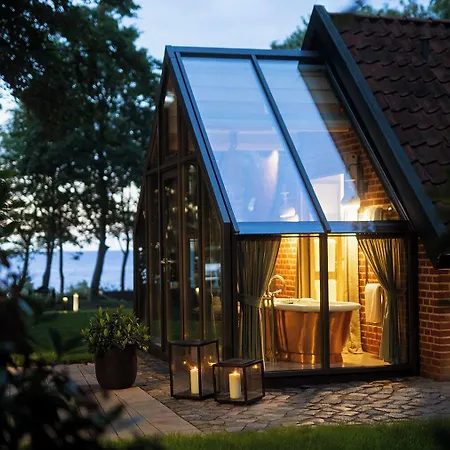 Ośrodek wypoczynkowy Private Nature Luxury 5*