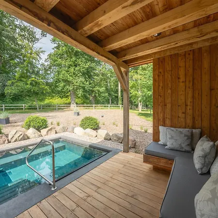 Private Nature Luxury